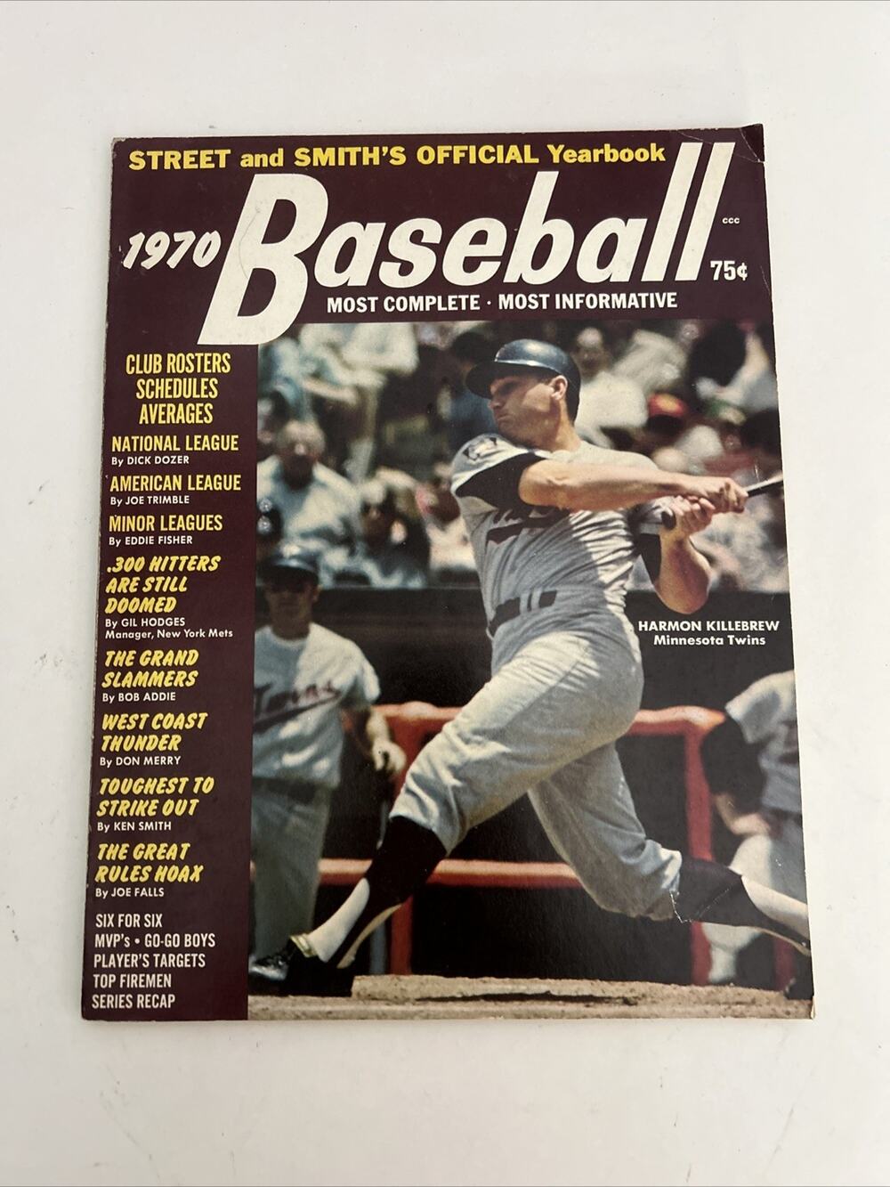 VINTAGE BASEBALL MAGAZINE 1970 RECORD BOOK COVER HARMON KILLEBREW